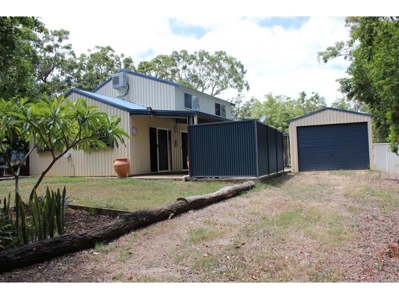 12-14 Pindarri Street, Lamb Island QLD 4184