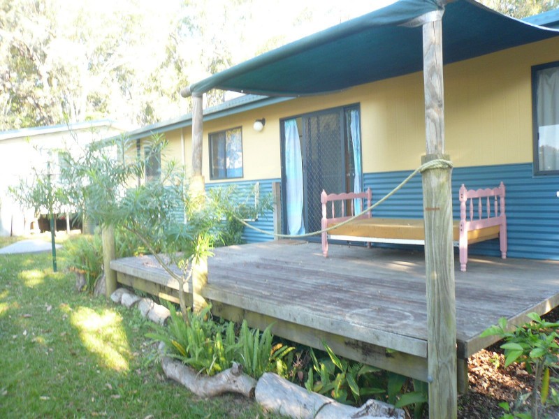 27 Tingara Street, Macleay Island QLD 4184