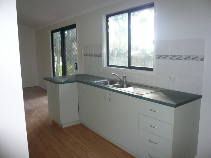 27 Tingara Street, Macleay Island QLD 4184