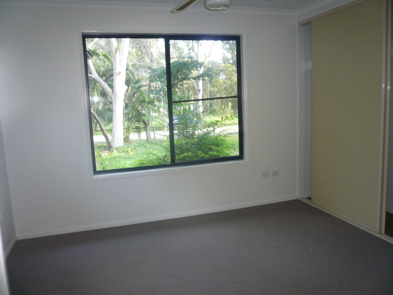 27 Tingara Street, Macleay Island QLD 4184