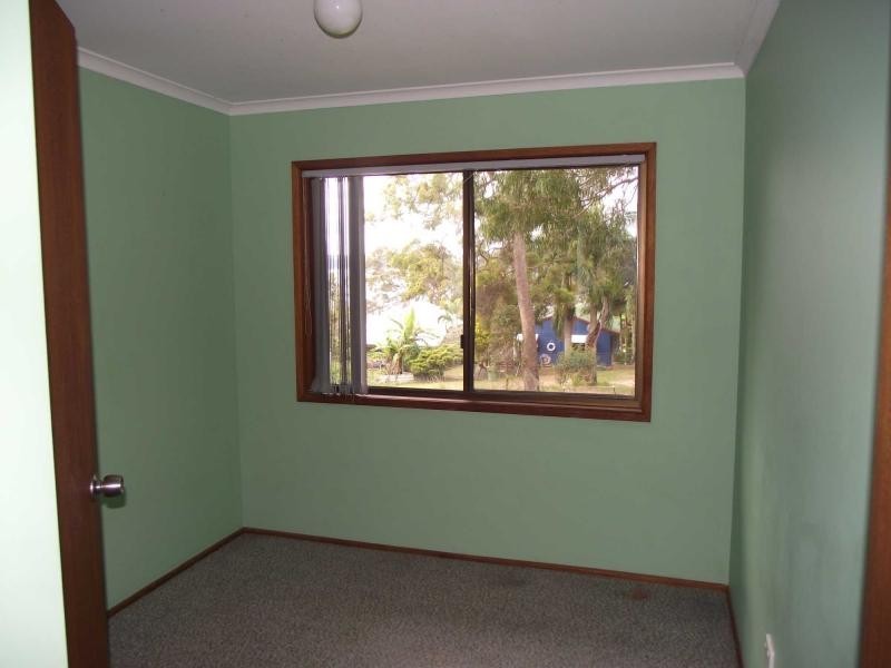 27 Cathy Street, Macleay Island QLD 4184