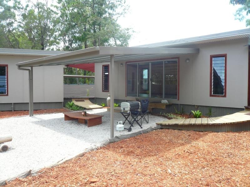 11 Kevin Street, Macleay Island QLD 4184