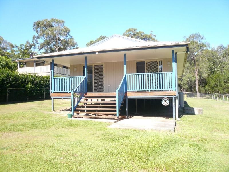 7 President Terrace, Macleay Island QLD 4184