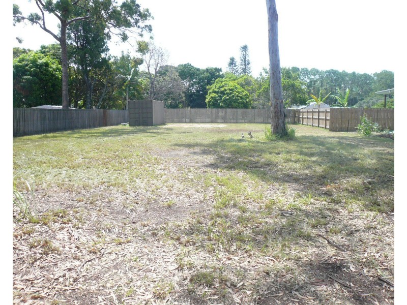 13 Mango Crescent, Macleay Island QLD 4184