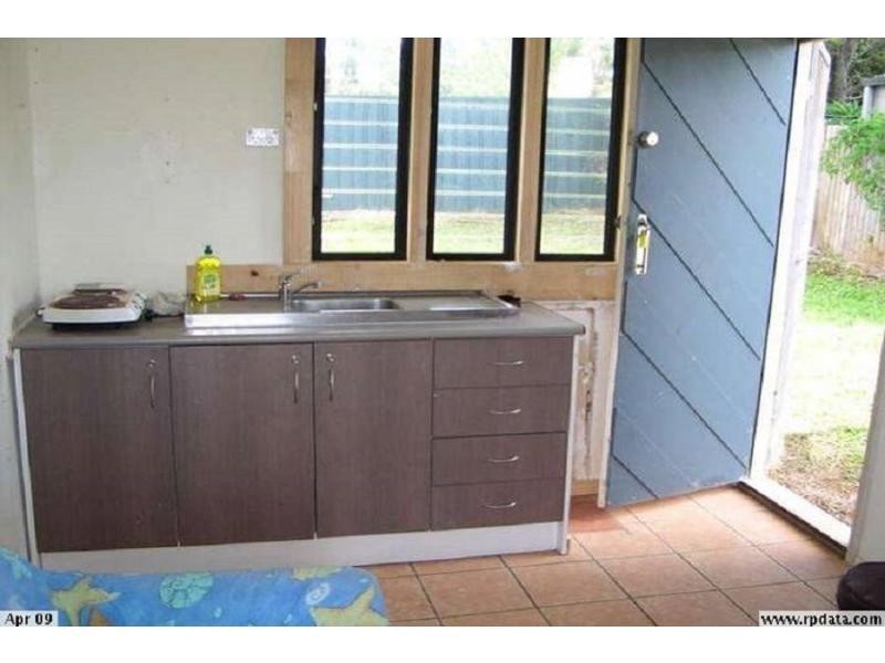 16 Francis Road, Macleay Island QLD 4184