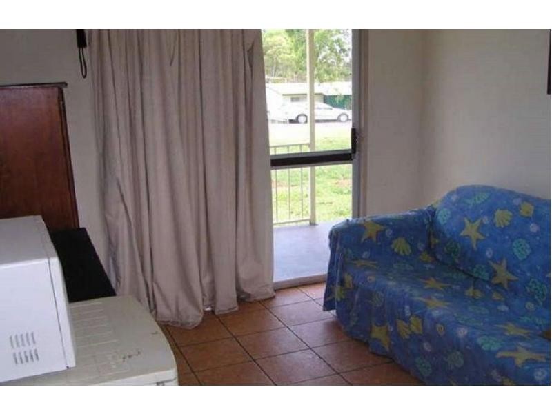 16 Francis Road, Macleay Island QLD 4184