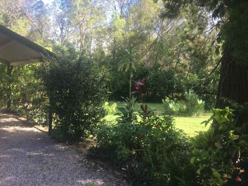 10 Arthur Street, Macleay Island QLD 4184