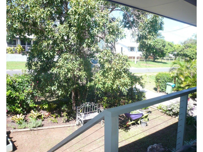 17 Michael Street, Macleay Island QLD 4184