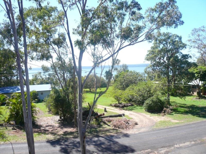 36 Beelong Street, Macleay Island QLD 4184