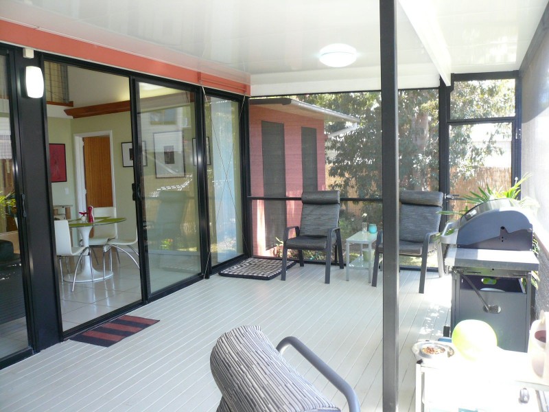 5 Wake Street, Macleay Island QLD 4184