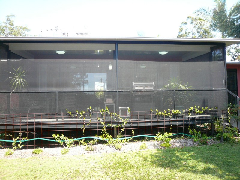 5 Wake Street, Macleay Island QLD 4184