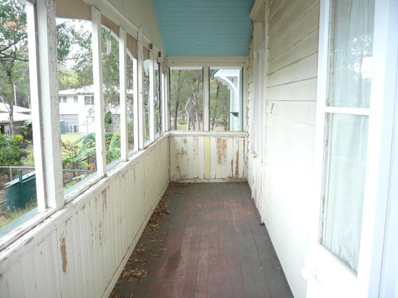 14 President Terrace, Macleay Island QLD 4184