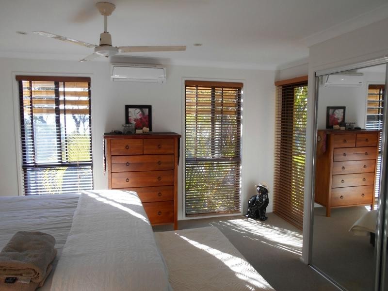 21 Leanne Street, Macleay Island QLD 4184