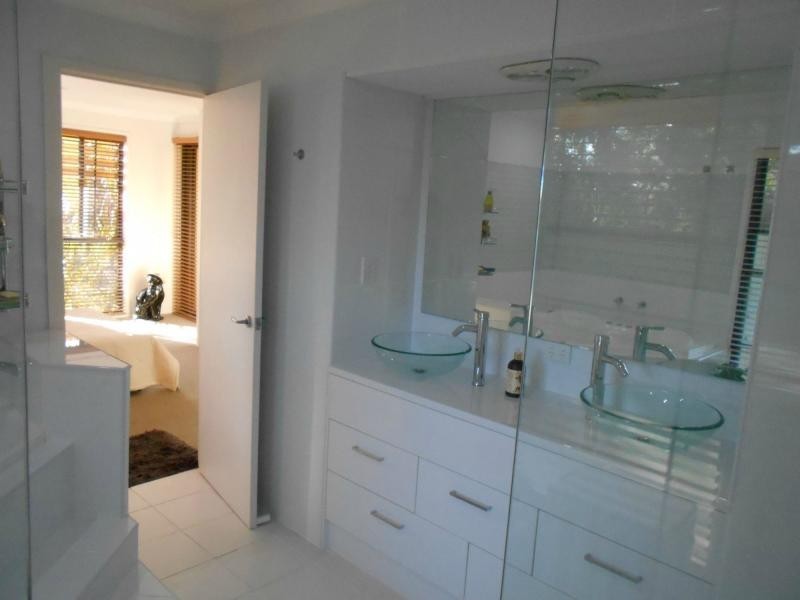 21 Leanne Street, Macleay Island QLD 4184