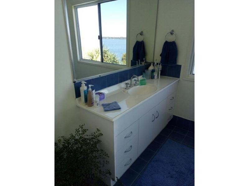 16 Coorong Street, Macleay Island QLD 4184