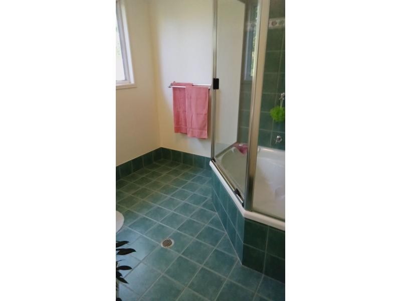 16 Coorong Street, Macleay Island QLD 4184