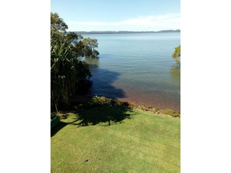 16 Coorong Street, Macleay Island QLD 4184