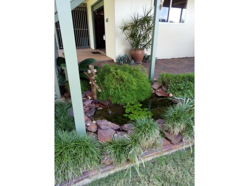 16 Coorong Street, Macleay Island QLD 4184