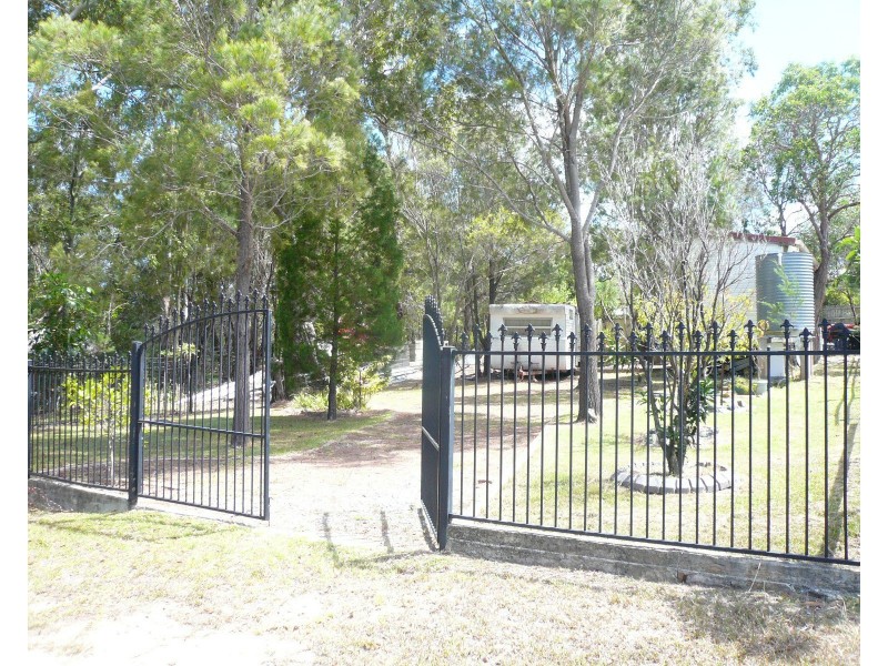 25 Hastings Terrace, Macleay Island QLD 4184