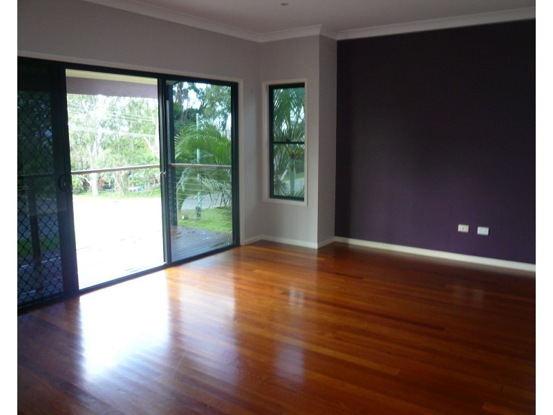 15 Mawarra Street, Macleay Island QLD 4184