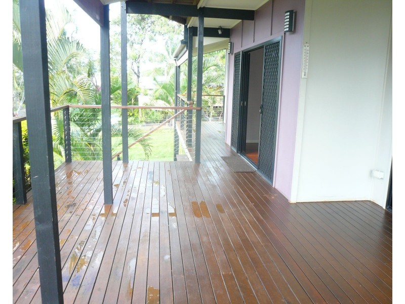 15 Mawarra Street, Macleay Island QLD 4184