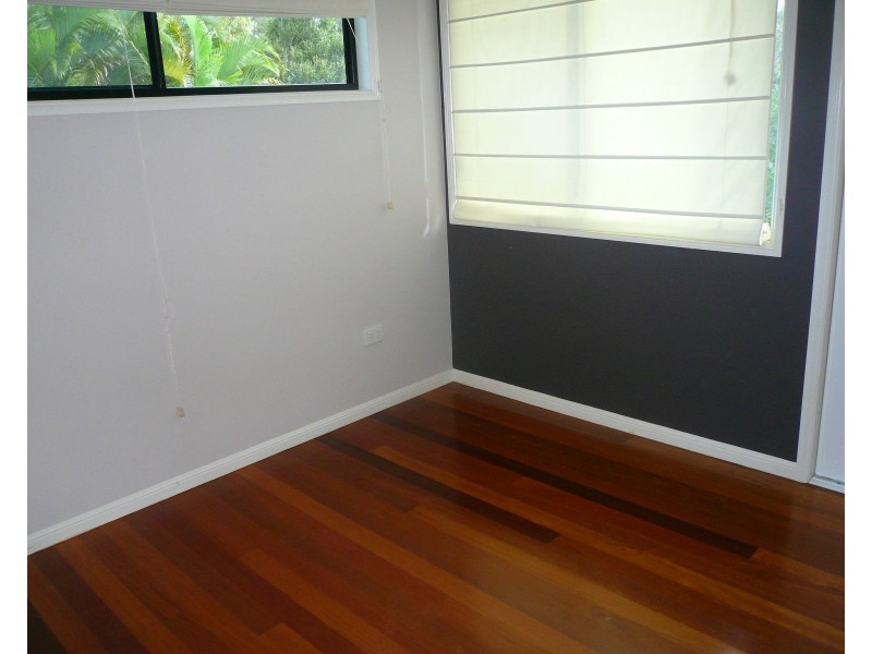 15 Mawarra Street, Macleay Island QLD 4184