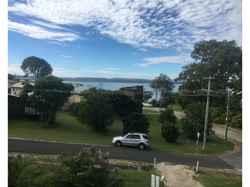 15 Mawarra Street, Macleay Island QLD 4184