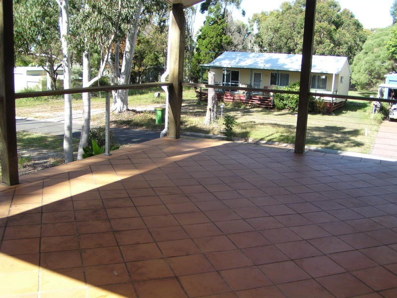 17 Kooberry Street, Macleay Island QLD 4184