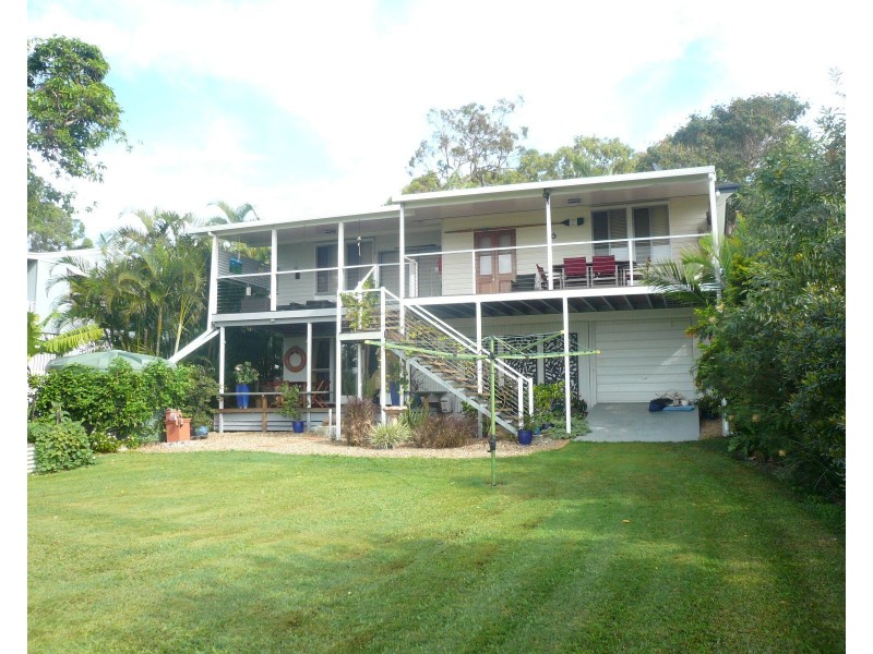 65 Beelong Street, Macleay Island QLD 4184