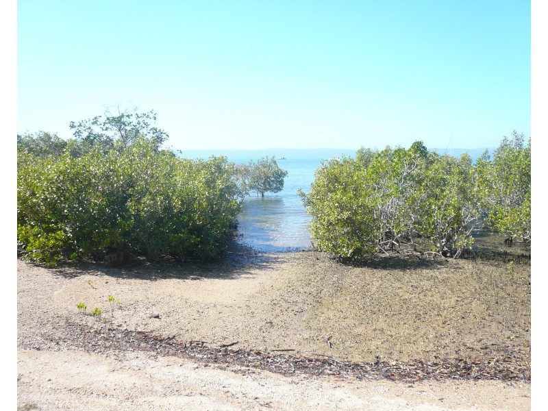 65 Beelong Street, Macleay Island QLD 4184