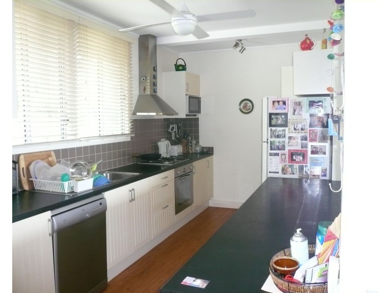 65 Beelong Street, Macleay Island QLD 4184