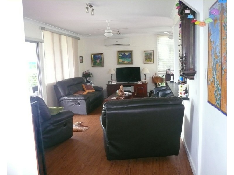 65 Beelong Street, Macleay Island QLD 4184