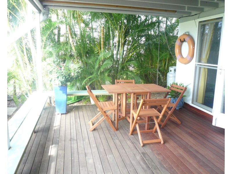 65 Beelong Street, Macleay Island QLD 4184