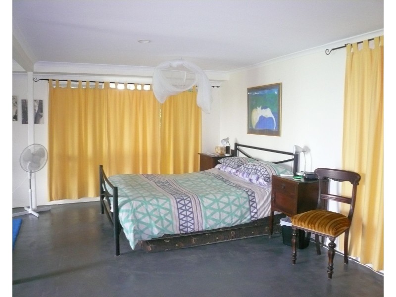 65 Beelong Street, Macleay Island QLD 4184