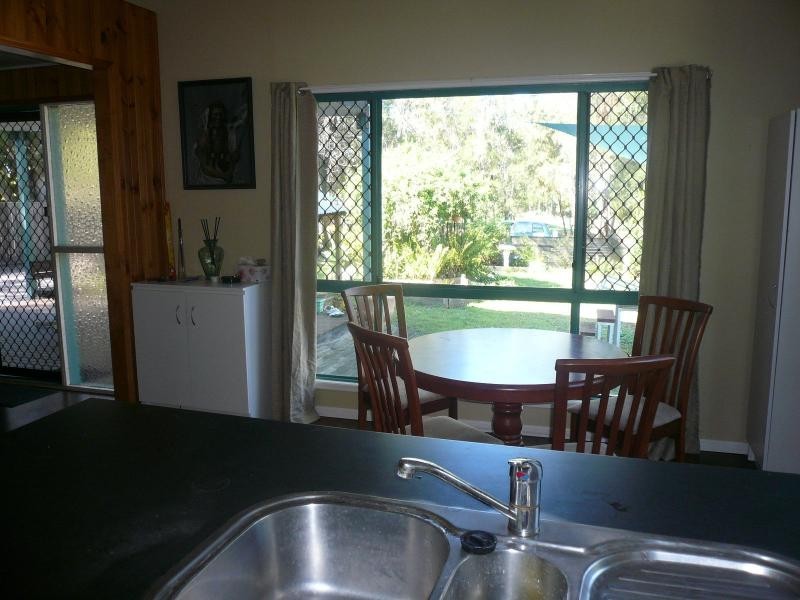 25 Eastern Road, Macleay Island QLD 4184
