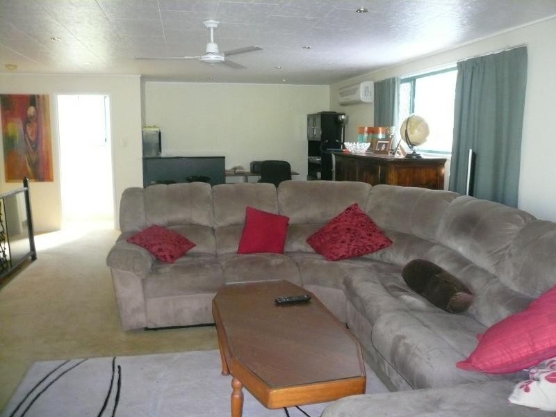 25 Eastern Road, Macleay Island QLD 4184