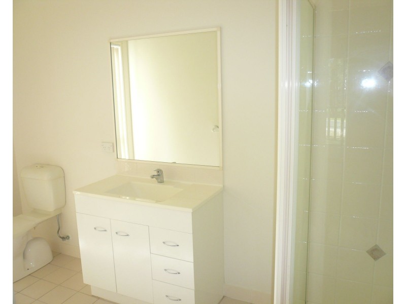 32 Nugent Street, Macleay Island QLD 4184