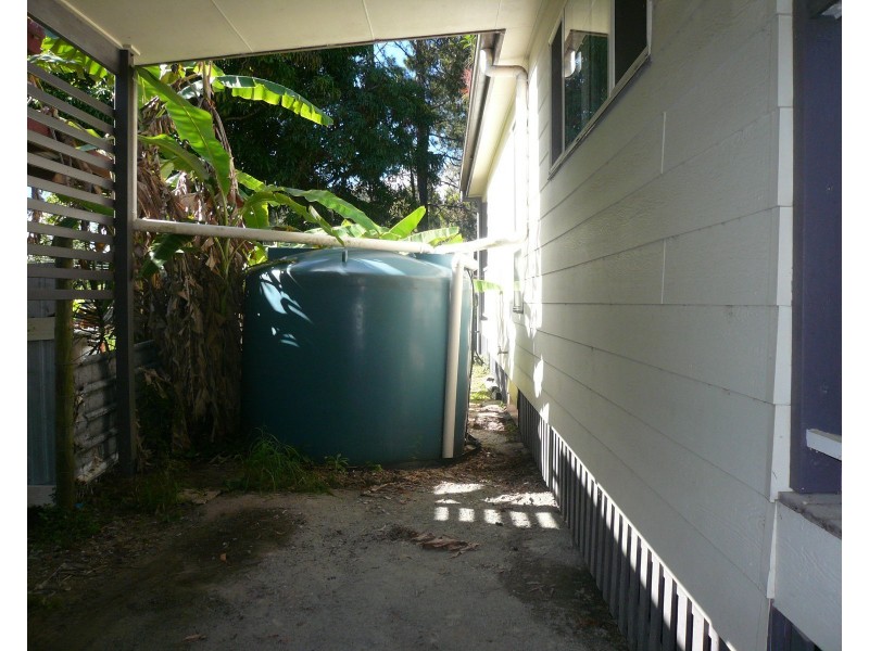 32 Nugent Street, Macleay Island QLD 4184