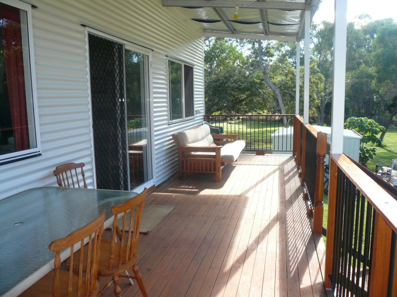 7 Granadilla Street, Macleay Island QLD 4184