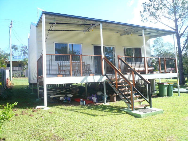 7 Granadilla Street, Macleay Island QLD 4184