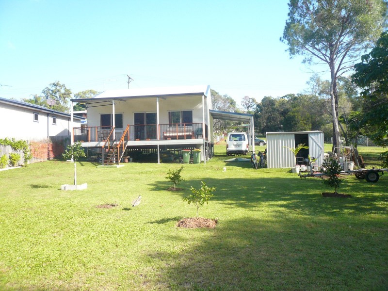 7 Granadilla Street, Macleay Island QLD 4184