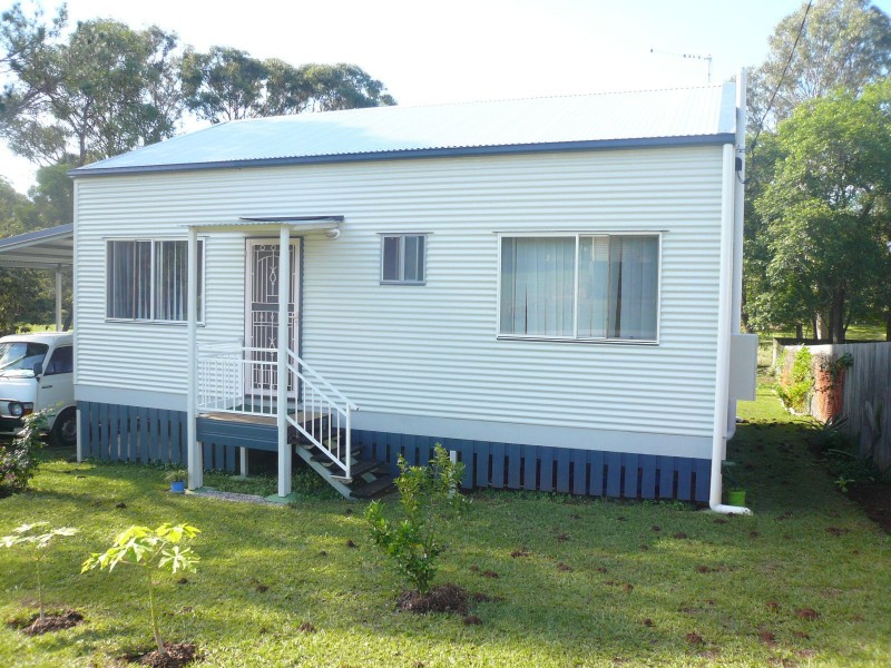 7 Granadilla Street, Macleay Island QLD 4184
