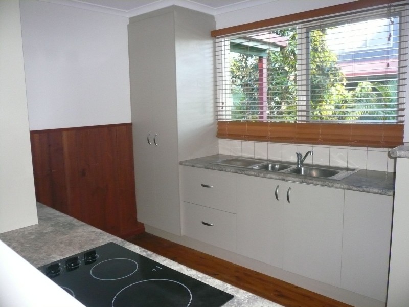 36 Coast Road, Macleay Island QLD 4184