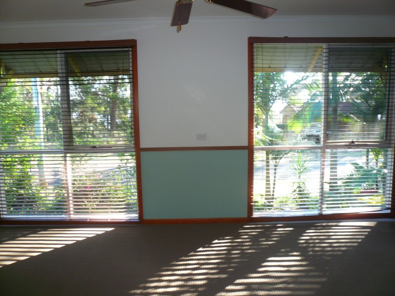 36 Coast Road, Macleay Island QLD 4184