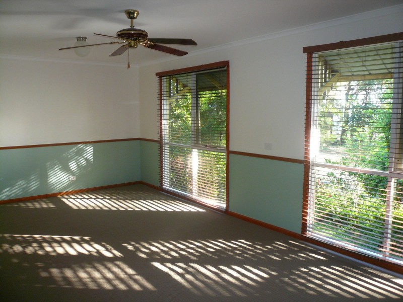 36 Coast Road, Macleay Island QLD 4184