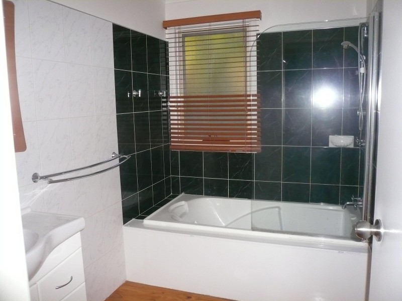 36 Coast Road, Macleay Island QLD 4184