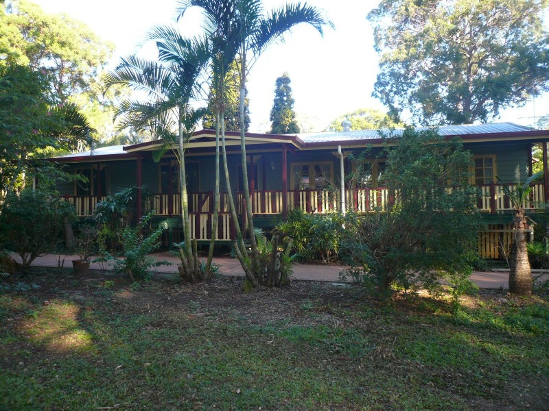 36 Coast Road, Macleay Island QLD 4184