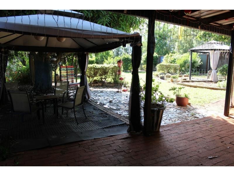 19 Eastbourne Terrace, Macleay Island QLD 4184