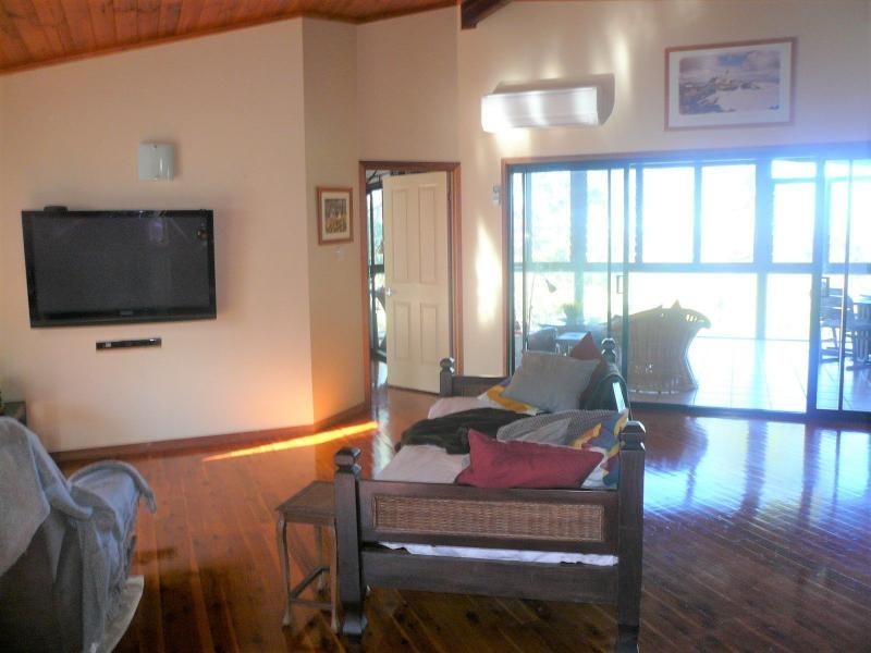 168 Treasure Island Avenue, Karragarra Island QLD 4184