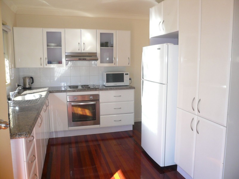 28 Mel Street, Macleay Island QLD 4184